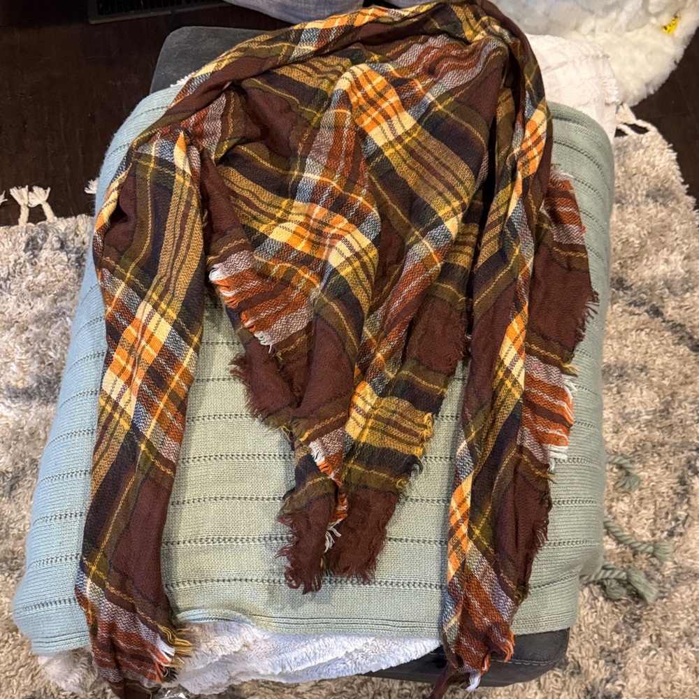 Buckle Plaid Scarf in Brown and Yellow